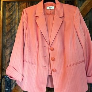 Le Suit - Peach Tone